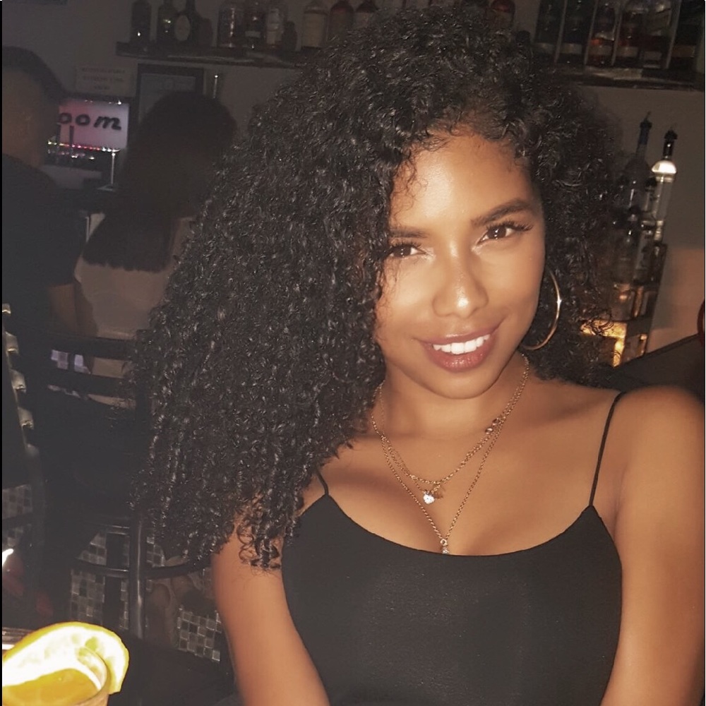 Meet your posher, LunaShop!